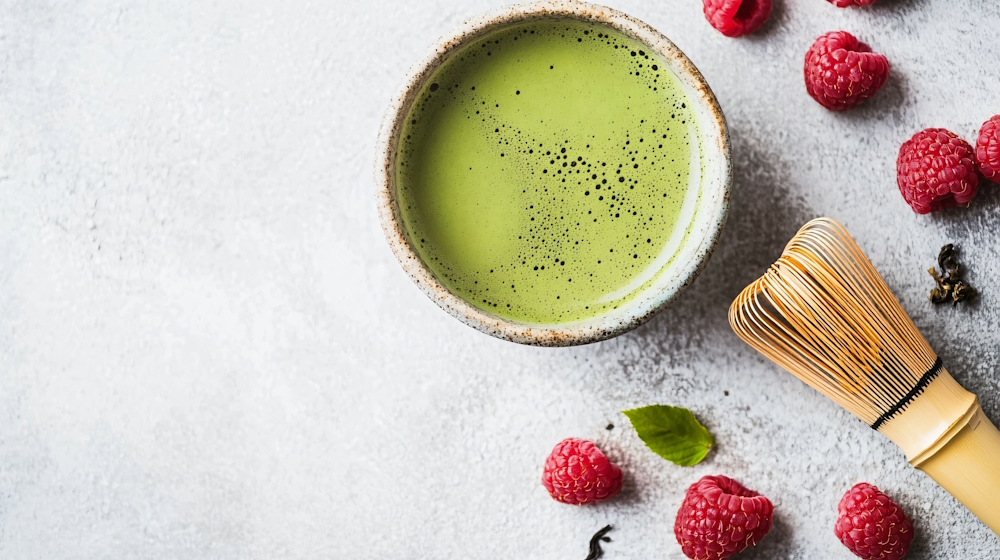 Non-alcoholic Cocktail: Matcha Raspberry Bloom